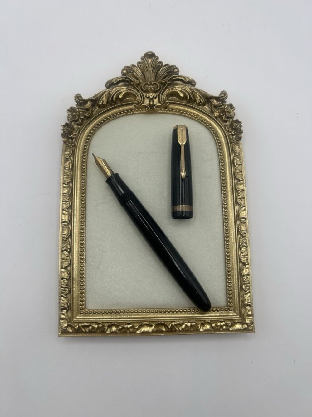 Vintage Parker Duofold Standard Fountain Pen Black GT 14k Gold Nib England